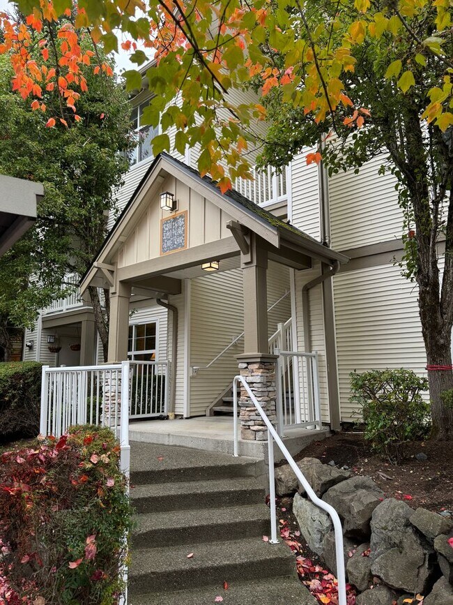 Foto del edificio - Enjoy Issaquah's Green Landscapes, W/S/G i...