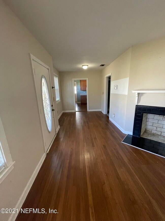 Foto del edificio - 1240 Glen Laura Rd