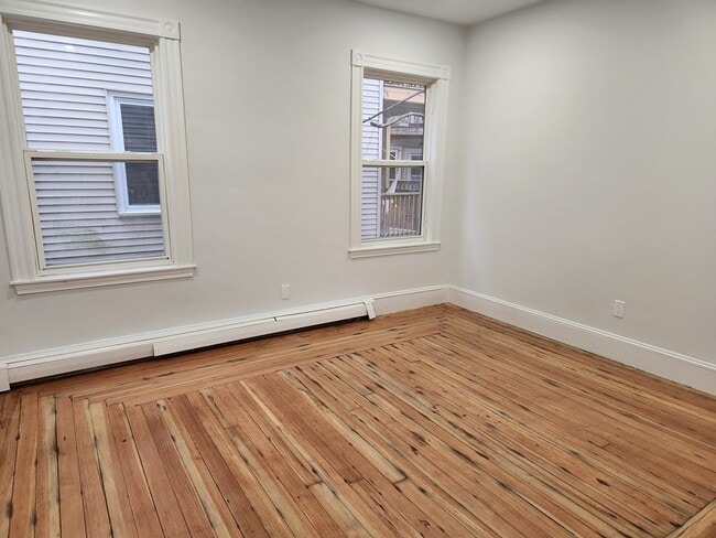 Building Photo - 15 Germania St