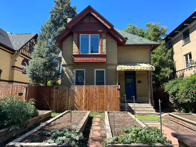 Building Photo - 1159 Logan St