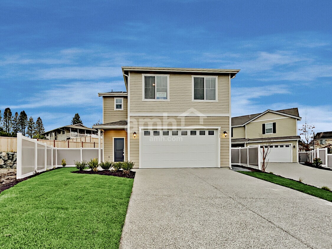 6925 35th Place NE House Rental in Marysville, WA