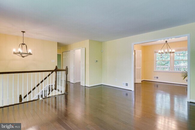 Building Photo - 7208 Briarcliff Dr