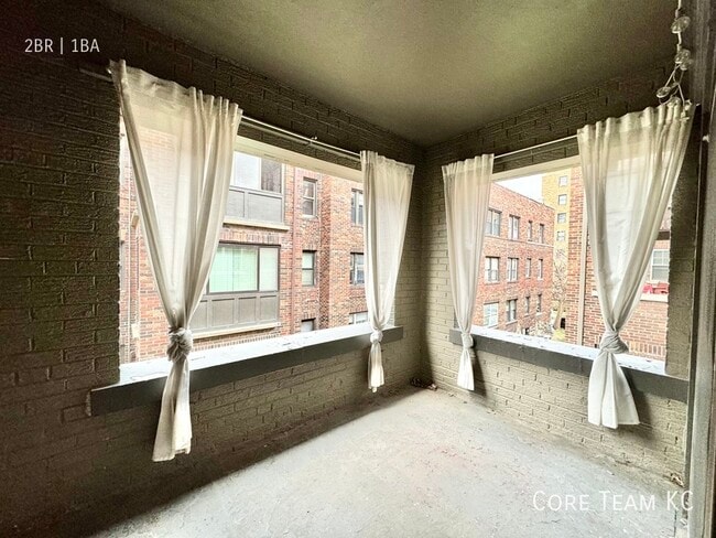 Foto del edificio - 710 W 48th St