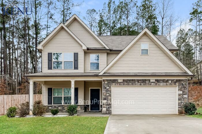 Primary Photo - Now available 5 bedrooms 3 baths!
