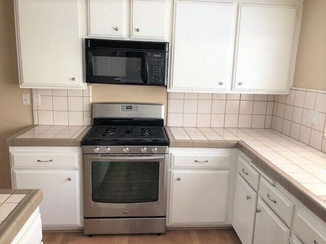 Kitchen c - 240 S Broadway