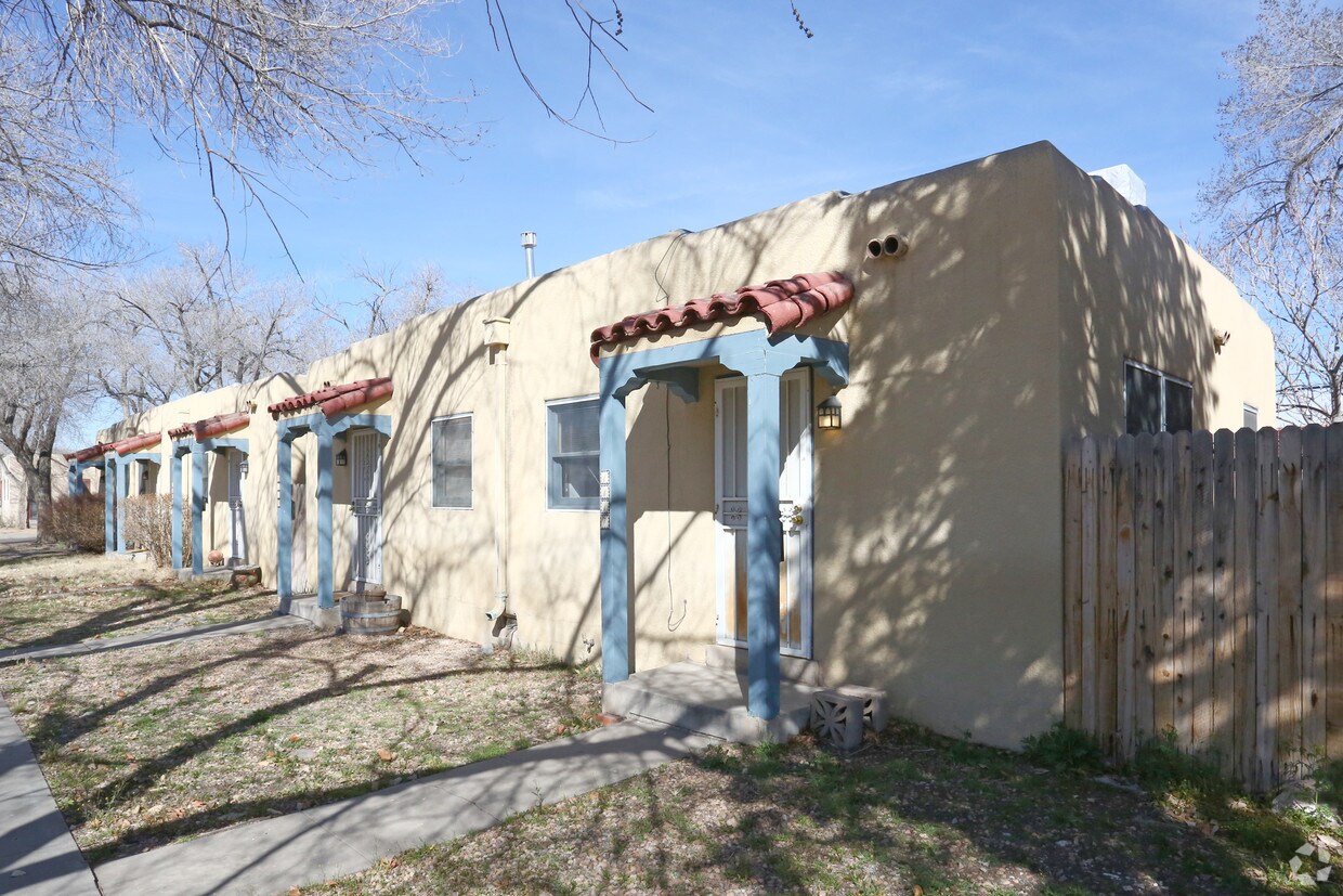 Primary Photo - 204-210 12th St SW