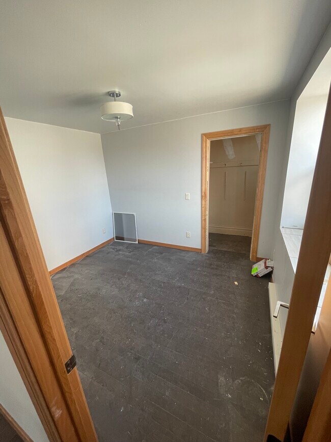 533 Broadway St S, Menomonie, WI 54751 Apartments in Menomonie, WI