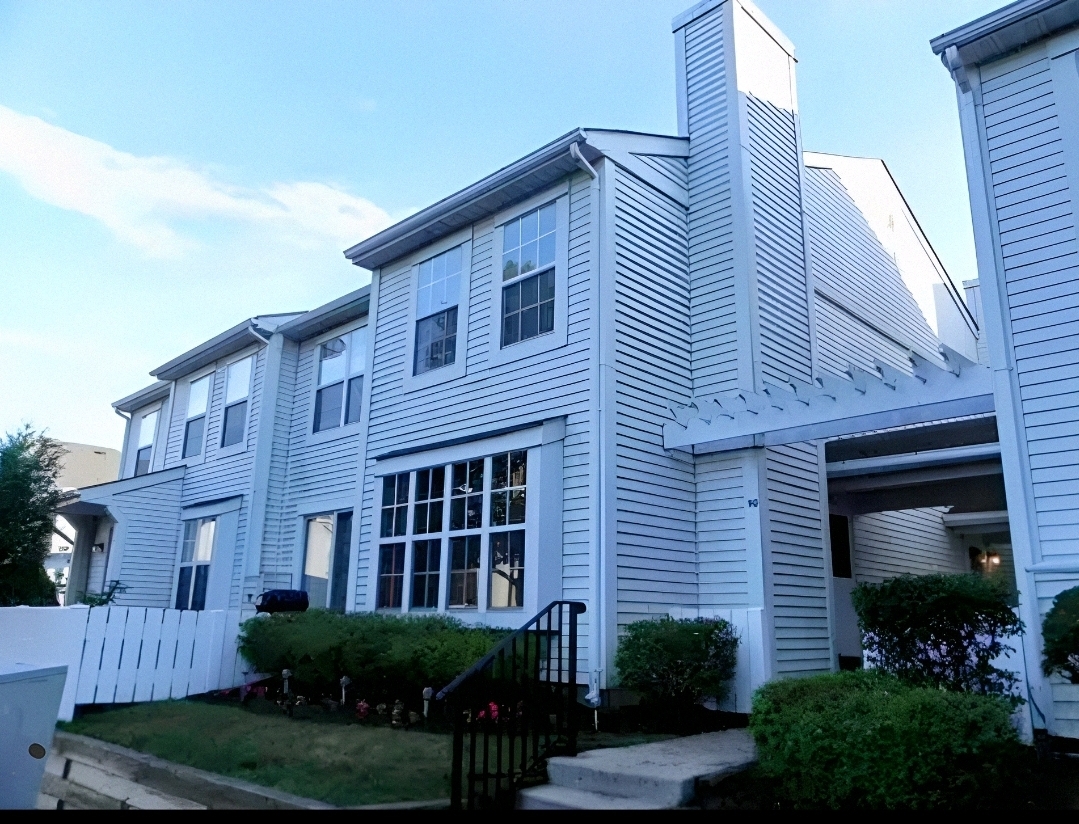 Primary Photo - 90 Almond Dr
