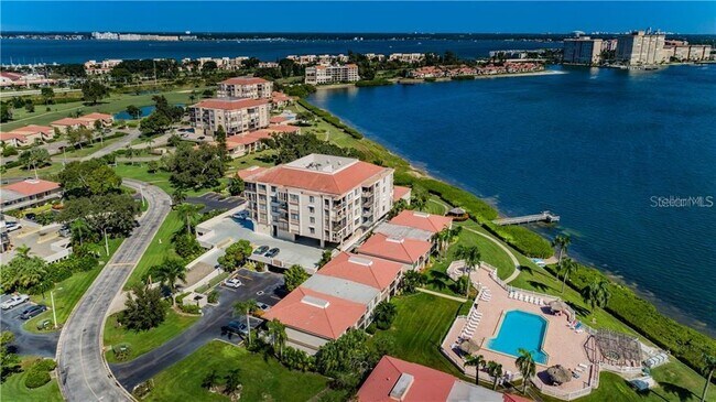 Building Photo - 6218 Palma Del Mar Blvd S