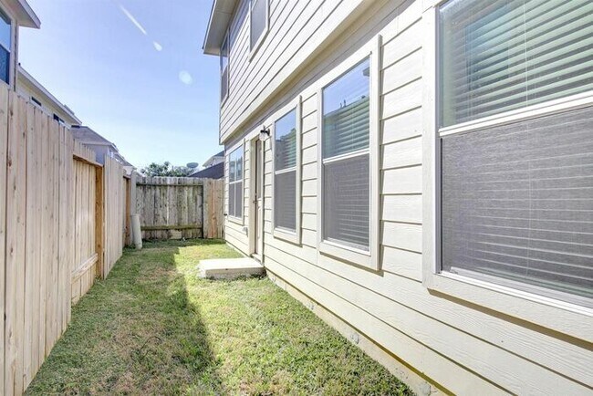 Foto del edificio - 6007 San Blas