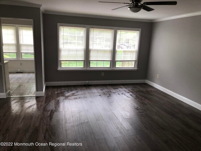 Building Photo - 163D Concordia Cir