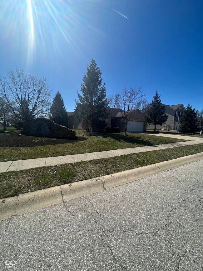 Building Photo - 8351 Brambleberry Dr