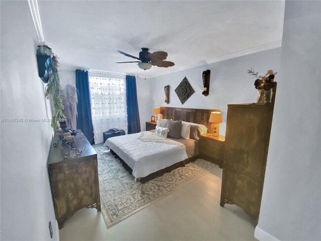 Foto del edificio - 000 Ocean Club Blvd