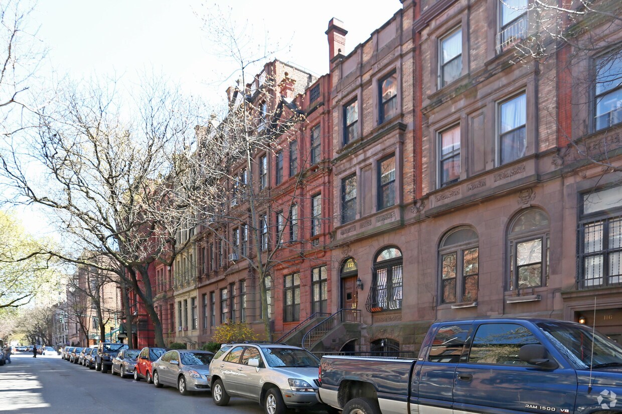Primary Photo - 110 W 87th St