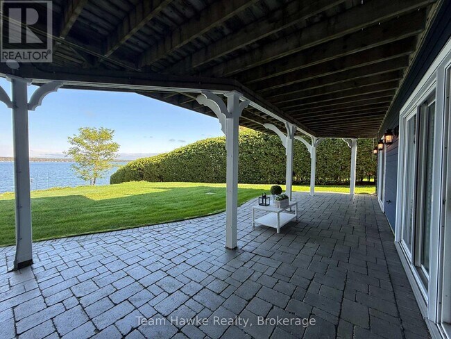 Photo du bâtiment - 192 Gilwood Park Dr