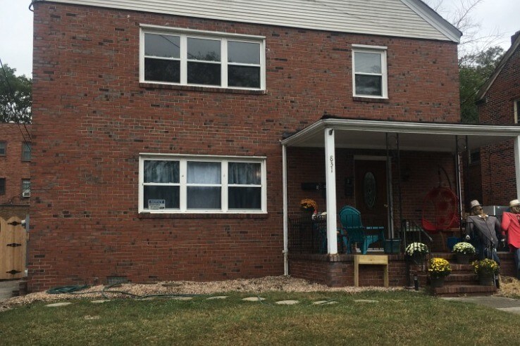 Primary Photo - 831 Harrington Ave