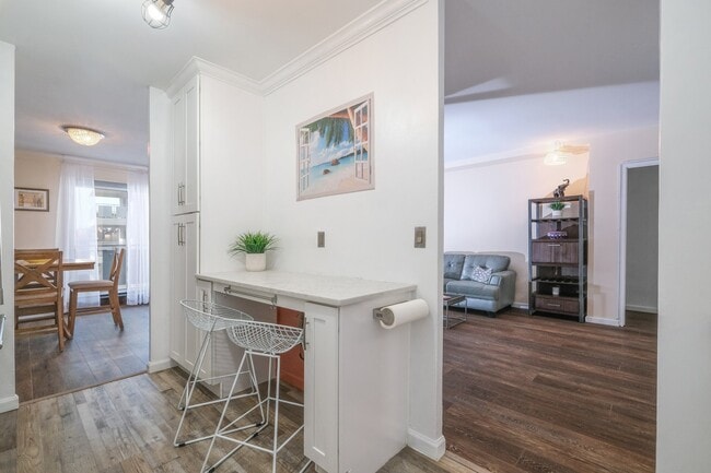 Foto del edificio - 300 Martine Ave