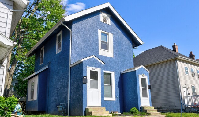 Foto del edificio - 366 Wrexham Ave