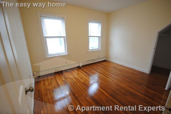 Photo - 15 Taylor St Apartment