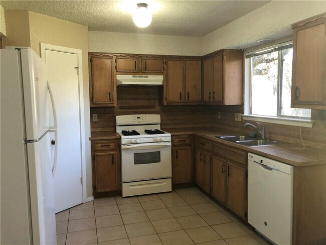 Foto del edificio - 6211 Sunkist Ln