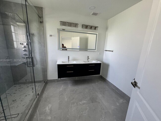 Foto del edificio - 13361 SW 143rd Terrace