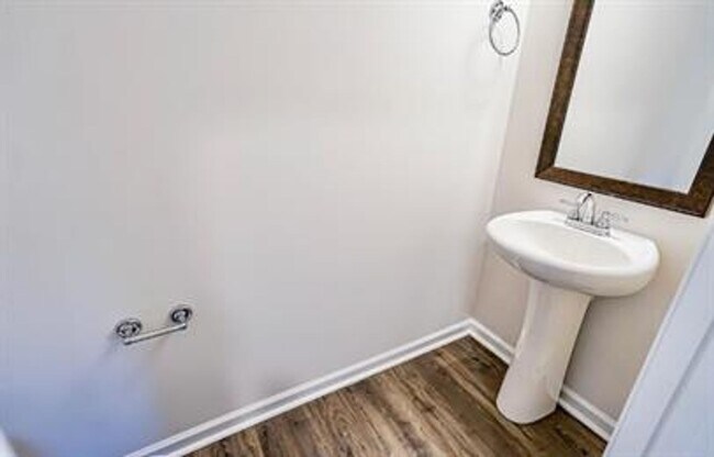 Foto del edificio - Spacious 3/2 Available Now!