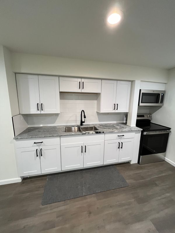 Building Photo - 1185 NY-82