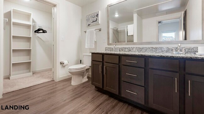 Foto del edificio - 2825 Main St