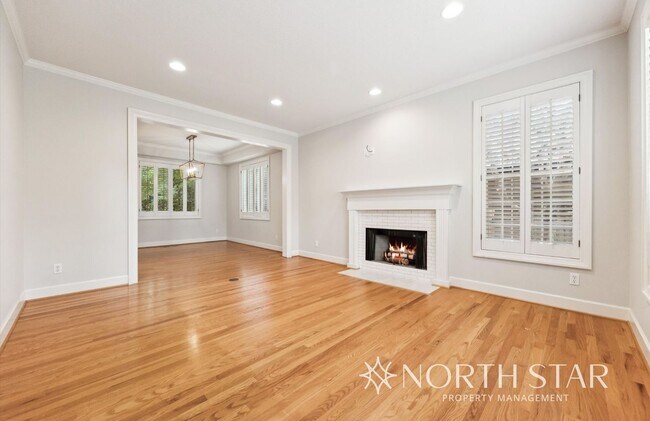 Foto del edificio - Beautiful Home Near Westlake Park