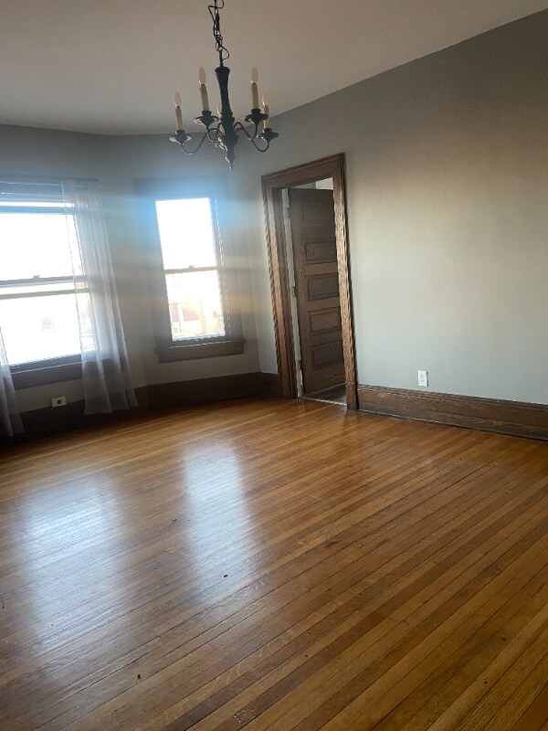 Foto del edificio - 283 Park Ave W