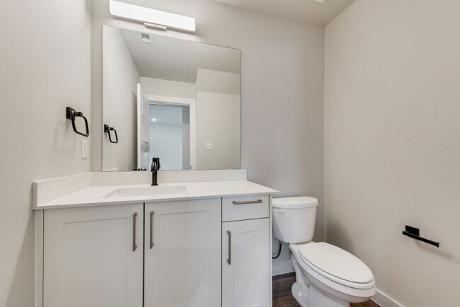 Foto del edificio - Midlothian Charm New Construction Townhome