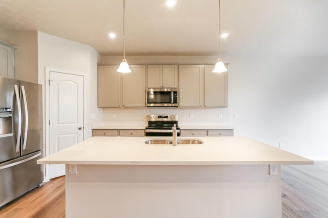 Foto del edificio - 5009 Roese Ave