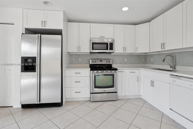 Building Photo - 16502 SW 68th Terrace