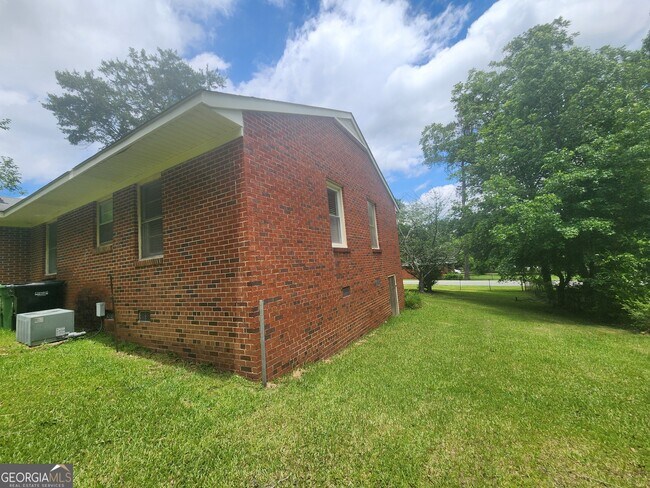 Foto del edificio - 4313 Sims St