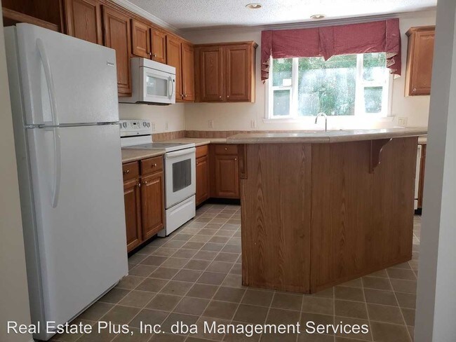 Building Photo - 3 br, 2 bath House - 175 Hillmont Road