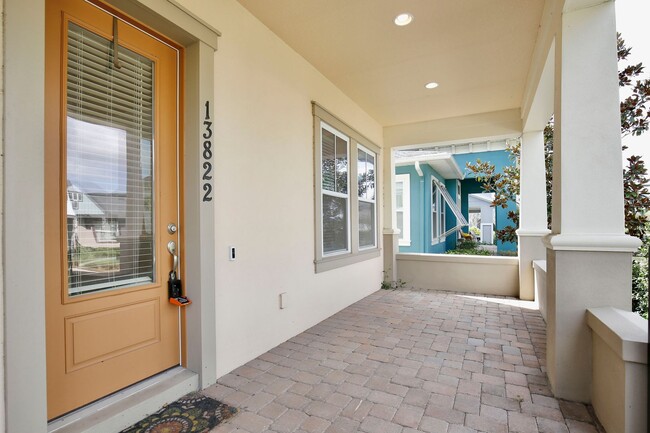 Foto del edificio - *Unfurnished*  Stunning 3/2 Gorgeous Home ...