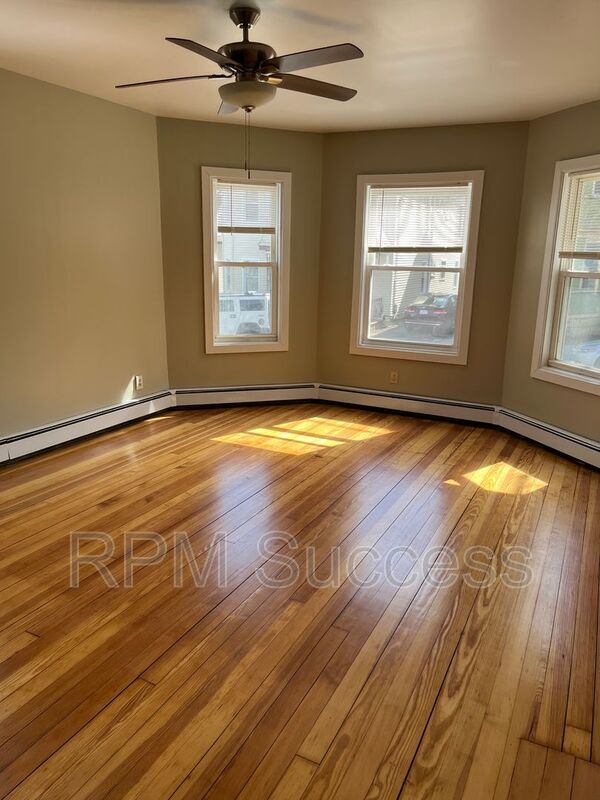 199 Earle St Unit 1, New Bedford, MA 02746 Condo for Rent in New