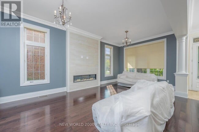 Building Photo - 10 Orleans Cir