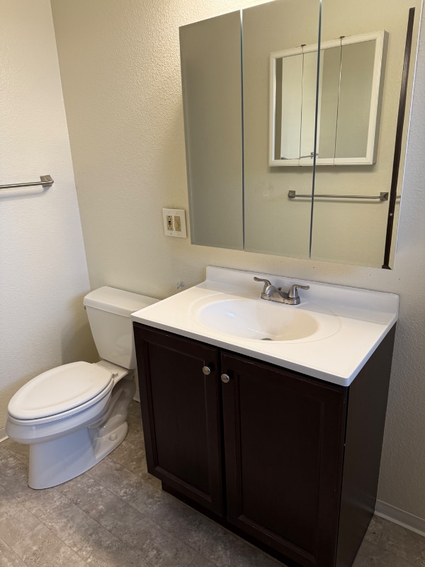 Foto del edificio - 8858 Interlake Ave N