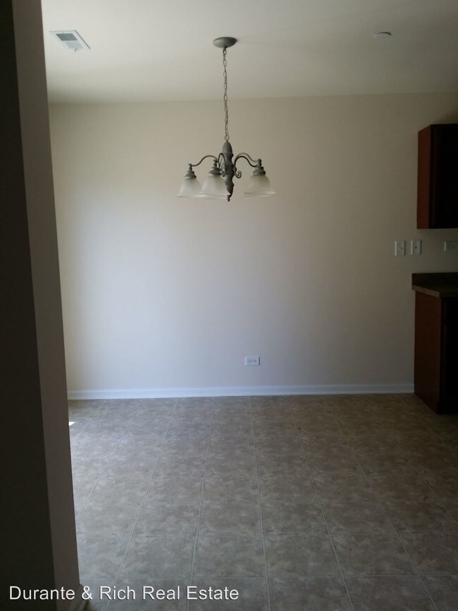 Building Photo - 3 br, 2.5 bath House - 1411 Orchid Street