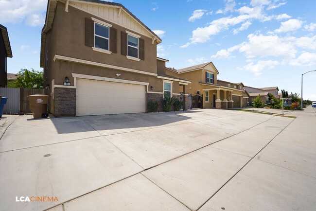 Foto del edificio - 5805 Commonwealth Ave