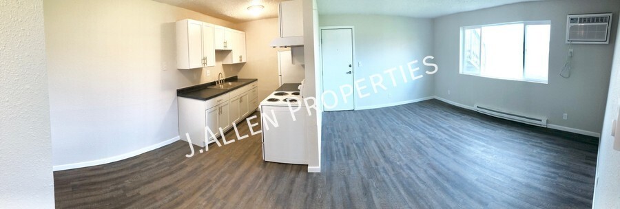 Primary Photo - Beautiful Modern 2 bed