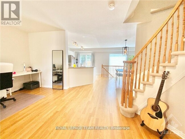 Building Photo - 64 Tobermory Crescent