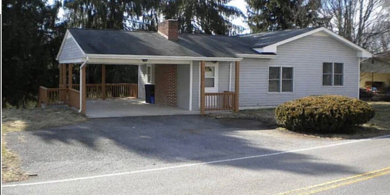 1603 Glade Rd, Blacksburg, VA 24060 House Rental in Blacksburg, VA