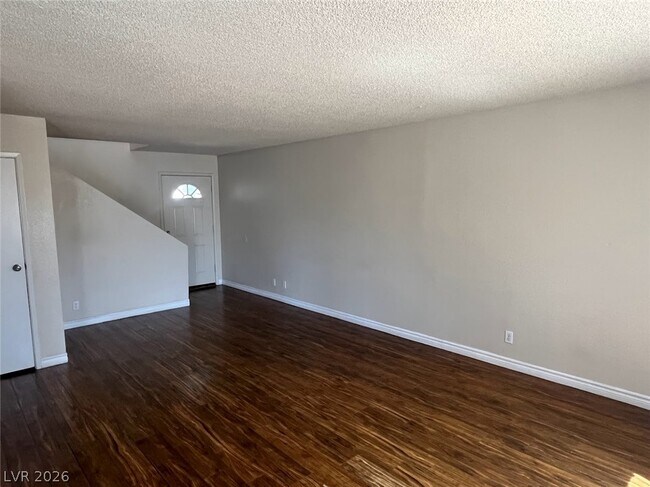 Foto del edificio - 914 Scarlet Ridge Dr