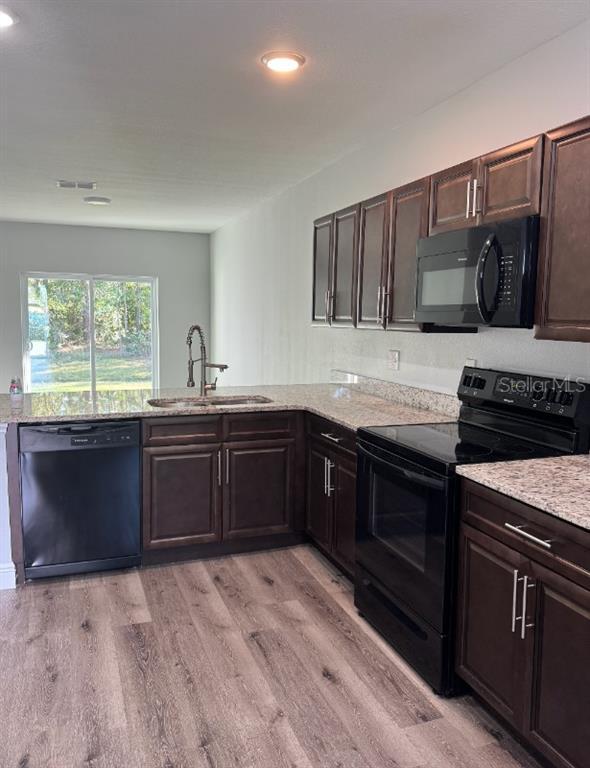 Building Photo - 526 Kilimanjaro Dr
