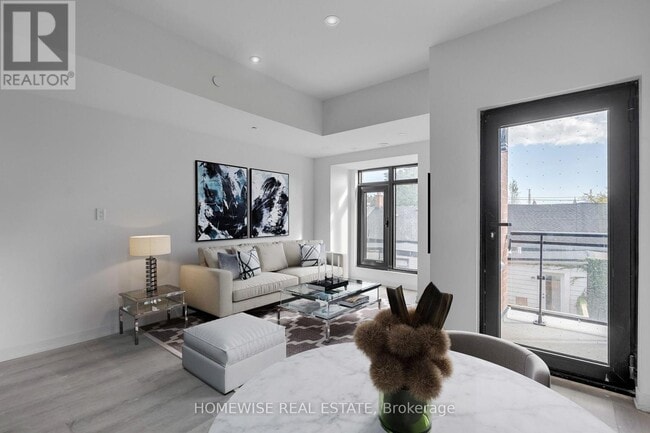 Building Photo - 485 Logan Ave