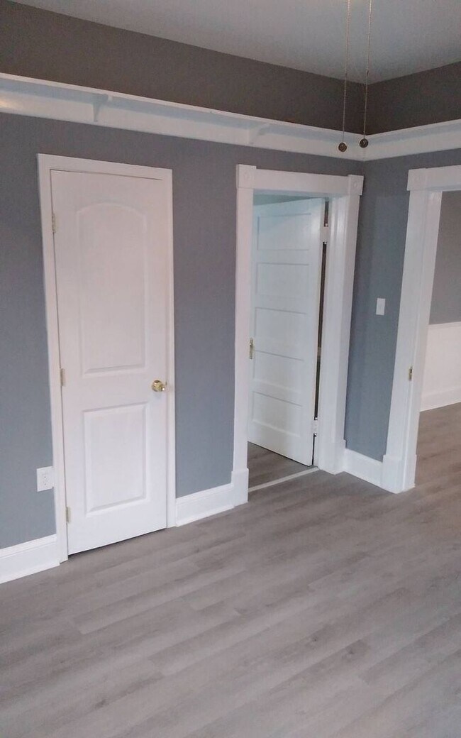 Foto del edificio - 2 bedroom house in Colonial Heights