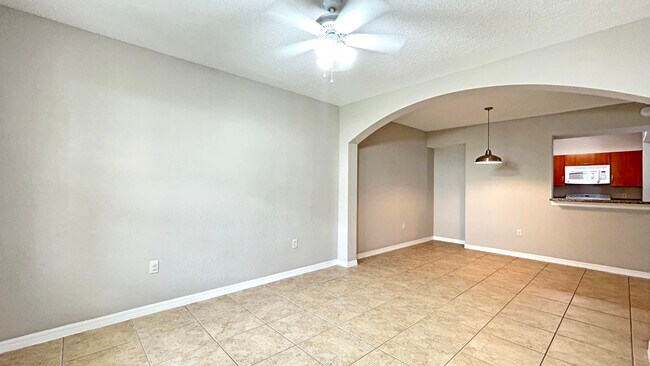 Foto del edificio - 142 SW Peacock Blvd