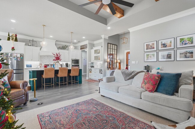 Building Photo - 143 Boeing Ln